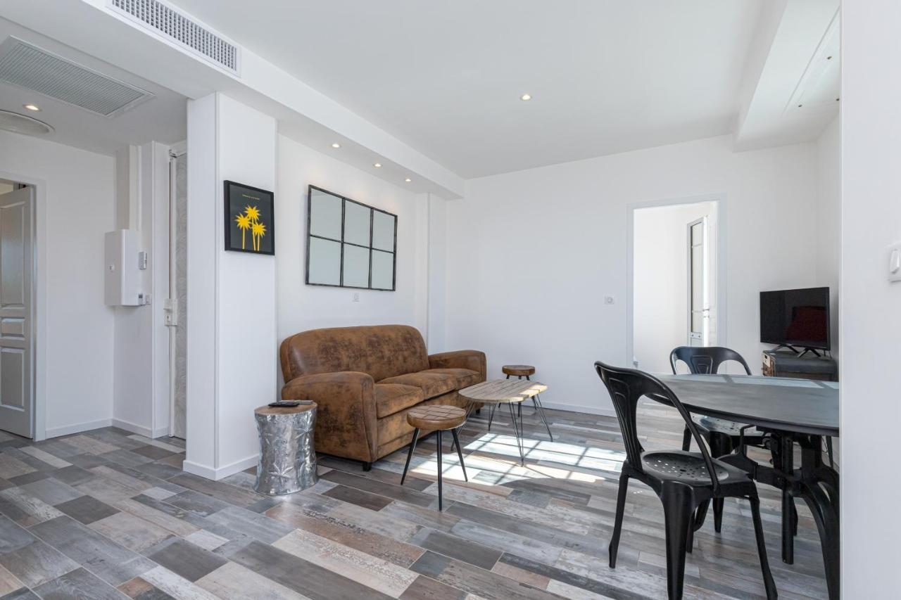 Squared Head-Apartment With Terrace In Nizza Kültér fotó